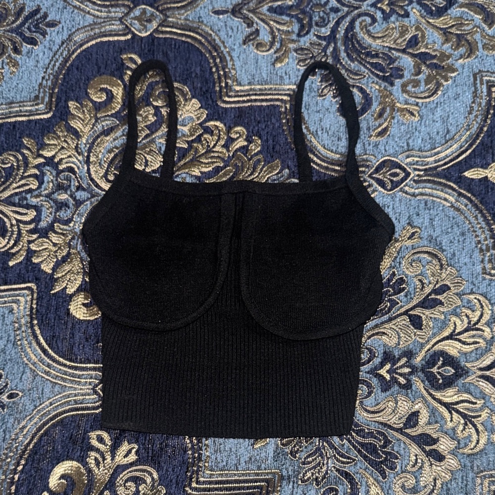 Elegant Black Women's Ribbed Two-Piece Set - Picture 2 of 6